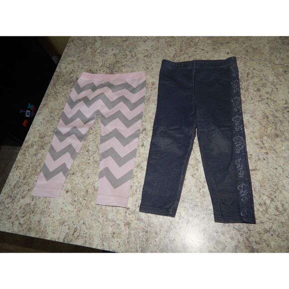 Other - 2pc toddler girls 3T leggings bundle pink & gray chevron and blue with side lace